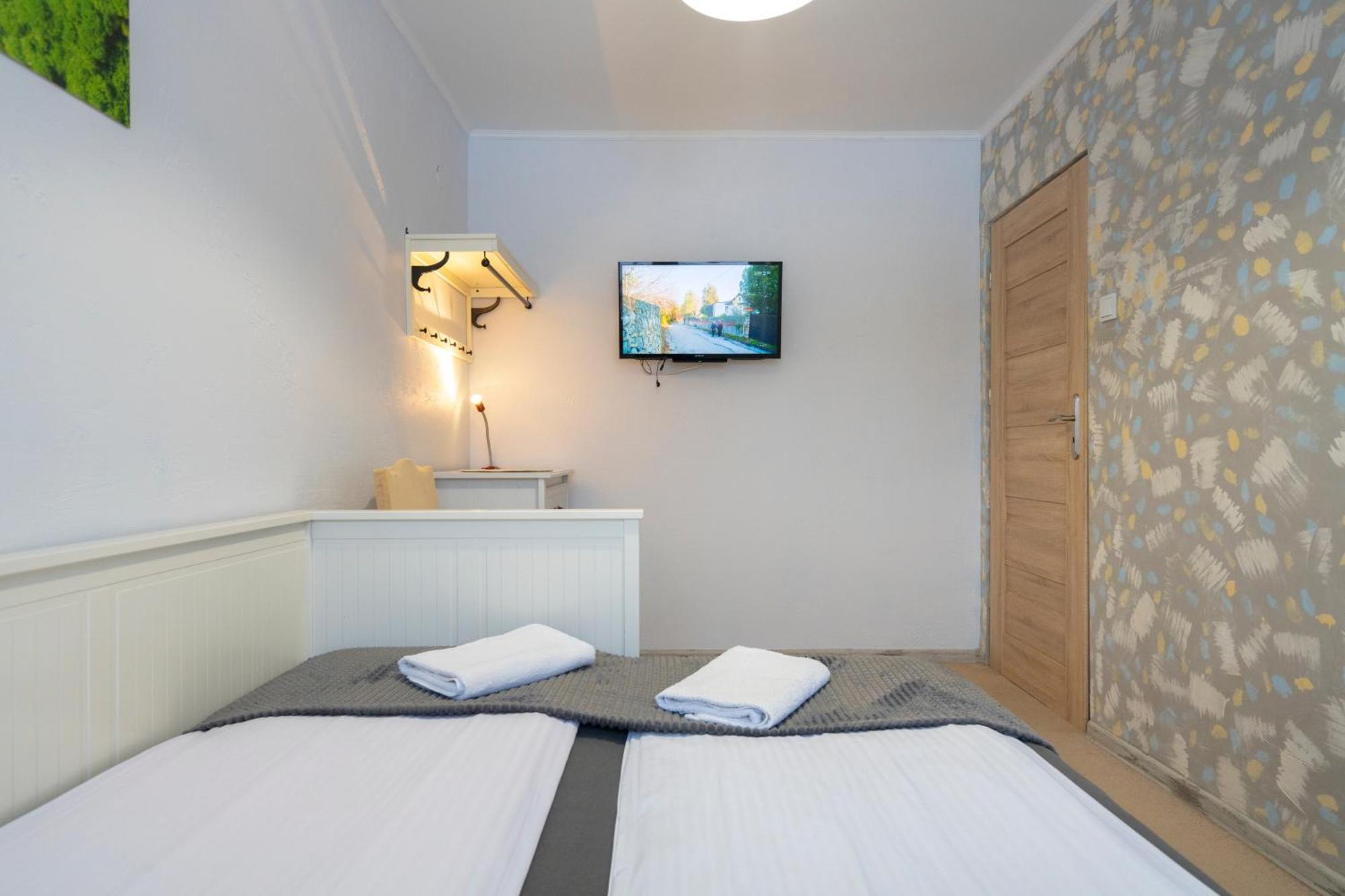 Apartament Nad Kamienczykiem IV ชกลาร์สกา ปอเรมบา ภายนอก รูปภาพ